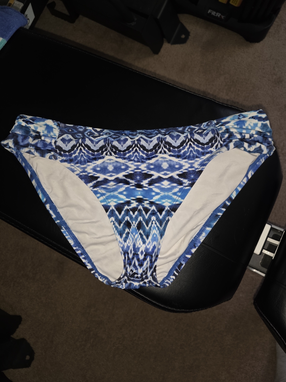 La Blanca Bikini Set - Picture 5 of 6